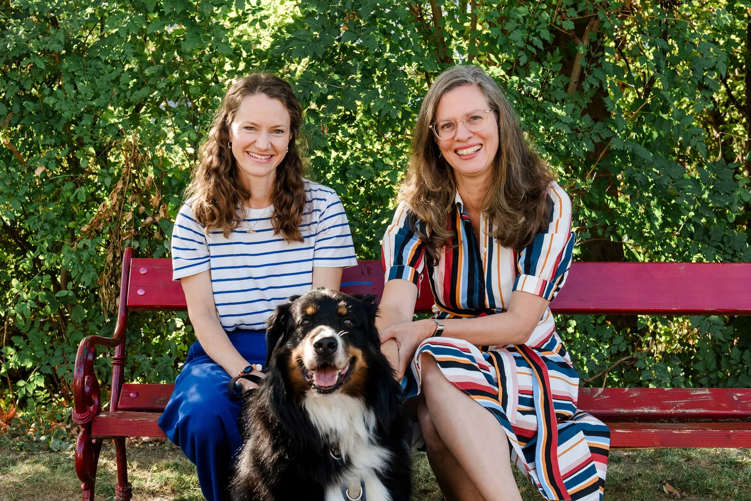 Landeshauptmann-Stellvertreterin Anja Haider-Wallner (rechts im Bild) mit der neuen Tierschutzombudsfrau Amelie Göschl. Amelie Göschl mit Anja Haider-Wallner